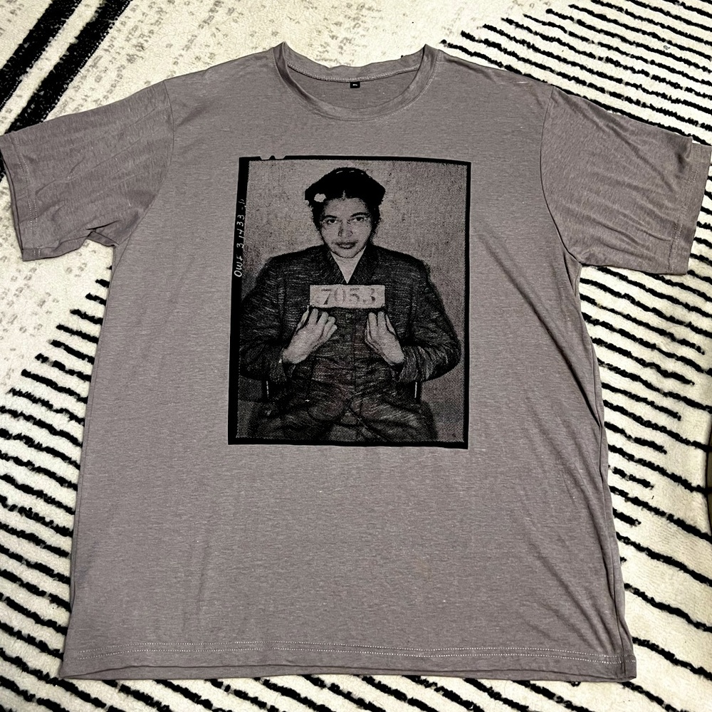 XL Unisex Rosa Parks Graphic Tee, gently used